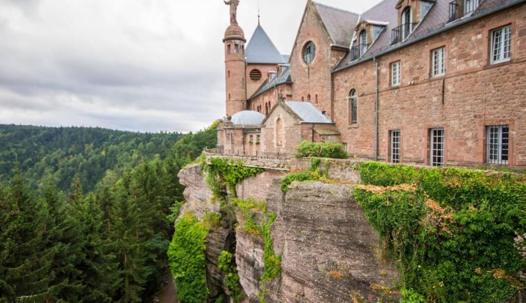 Luminous Apartment In Kehl Near Strasbourg, Conveniently Located Next To A Tram Stop With Direct Access To Strasbourg City Centre Екстериор снимка